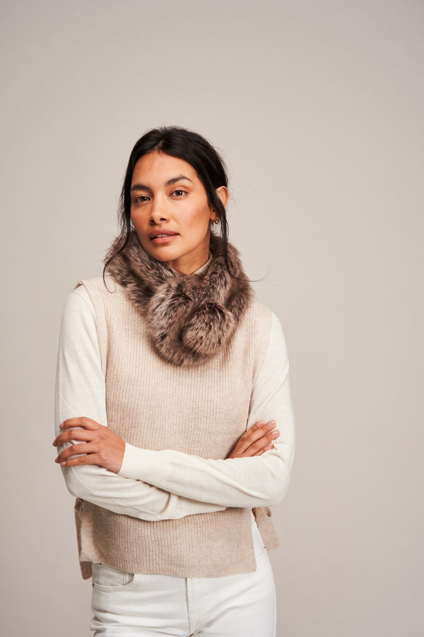 Pom Collar by Helen Moore